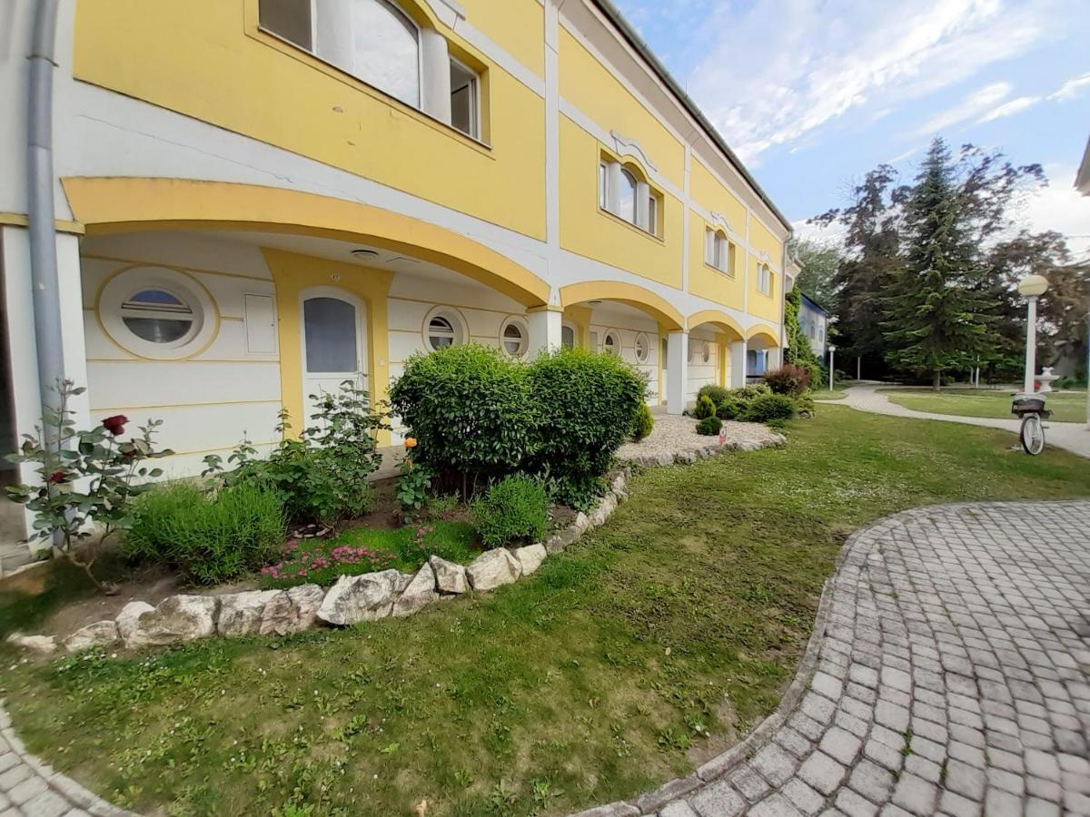 Thermal Garden Mosonmagyarovar Bagian luar foto